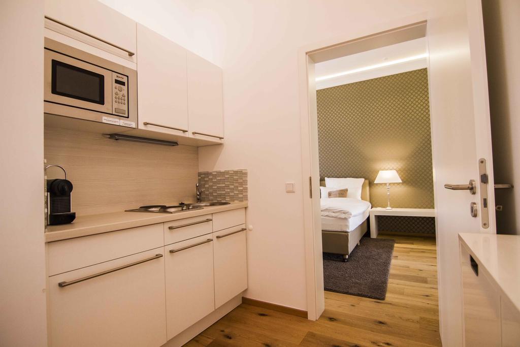 Helvetia Suites Düsseldorf Quarto foto
